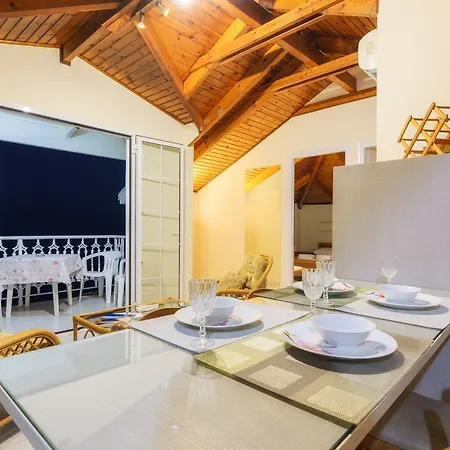 Apartament Sea View &